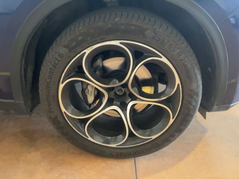 Alfa Romeo Stelvio 2.2 JTDM Executive Q4 2019 – снимка 11