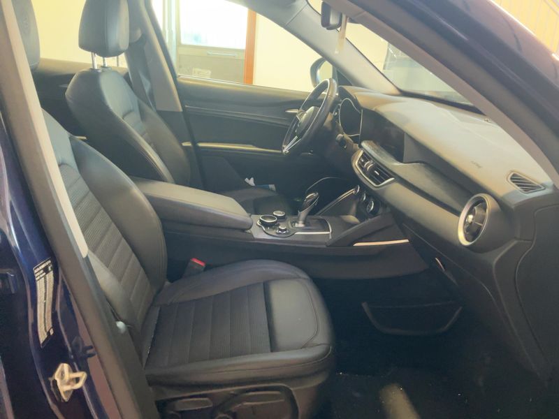 Alfa Romeo Stelvio 2.2 JTDM Executive Q4 2019 – снимка 16