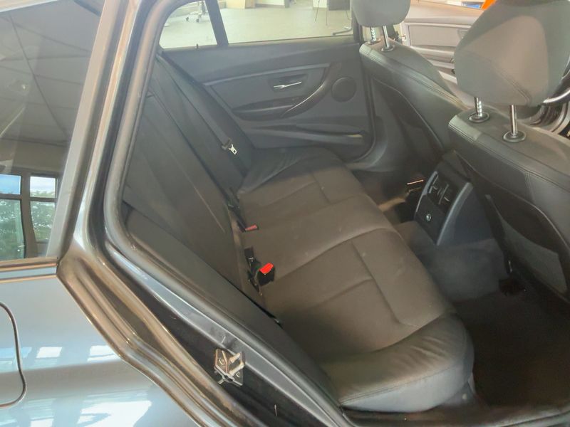 BMW 3er 318d xDrive 2013 – снимка 14