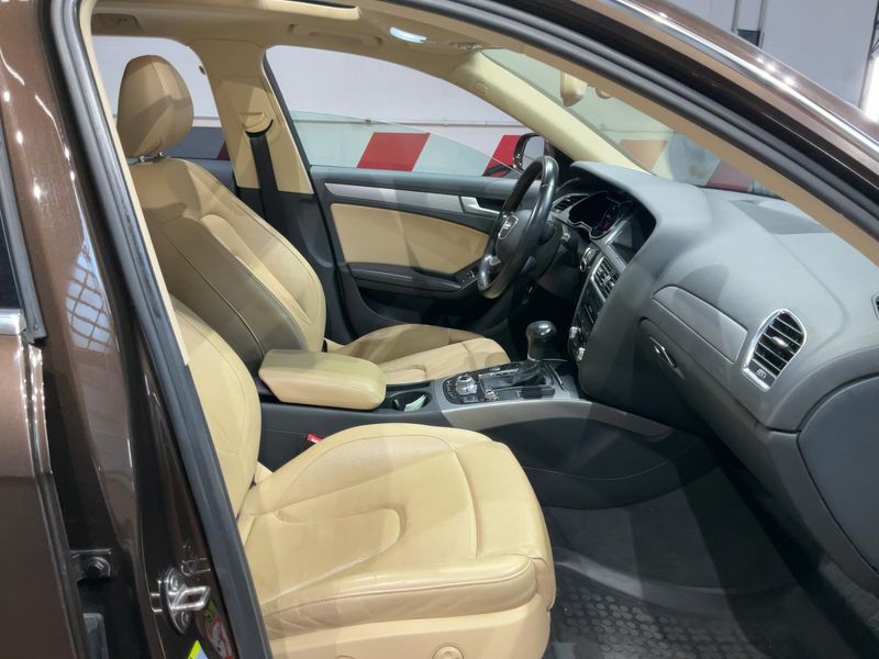 Audi A4 2.0 TDI Ambiente 2013 – снимка 17
