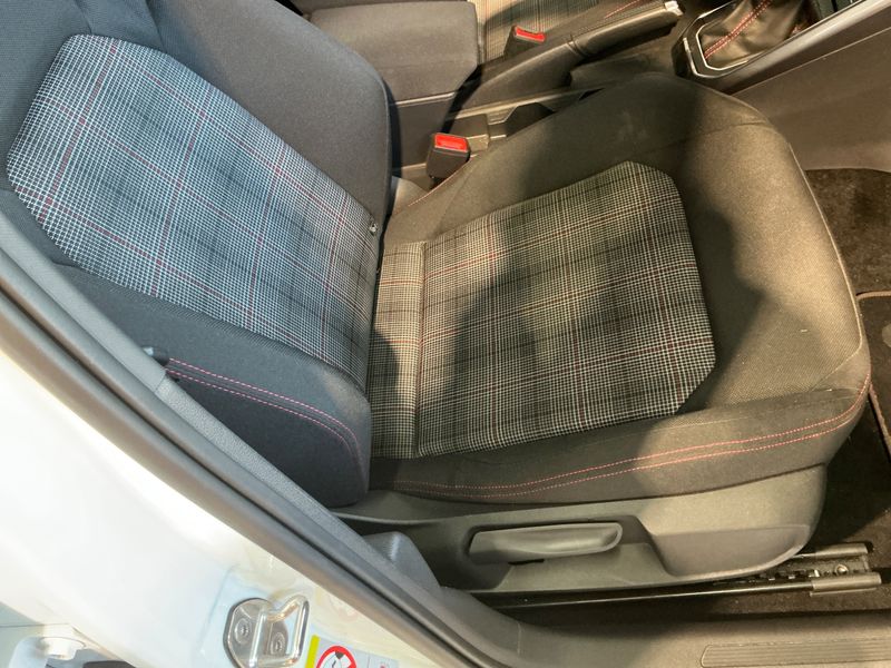 Volkswagen Polo 2.0 TSI GTI 2024 – снимка 28
