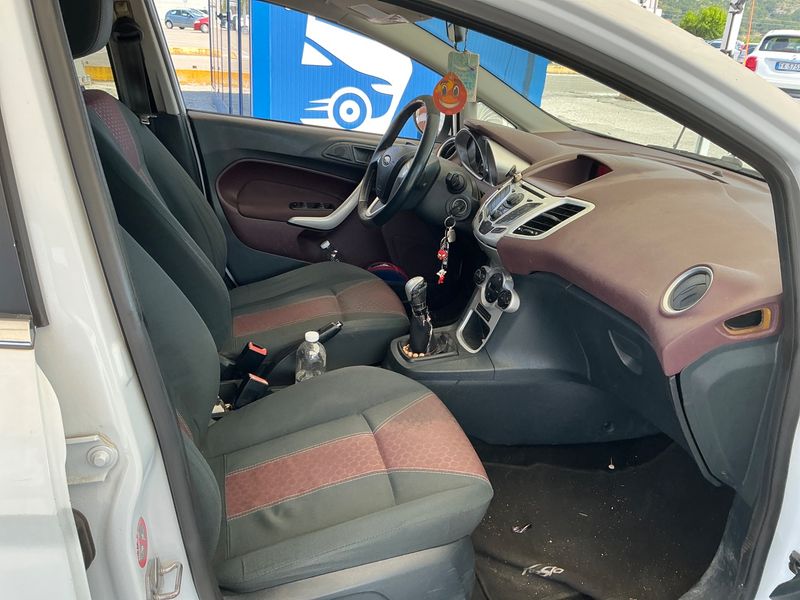 Ford Fiesta 1.4 LPG Titanium 2010 – снимка 3