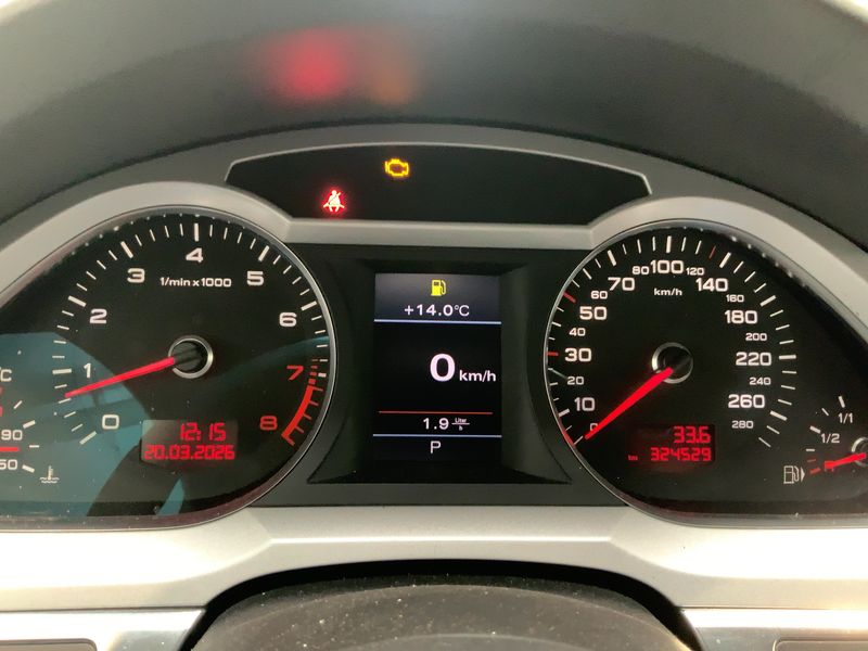 Audi A6 4.2 V8 FSI quattro 2010 – снимка 18