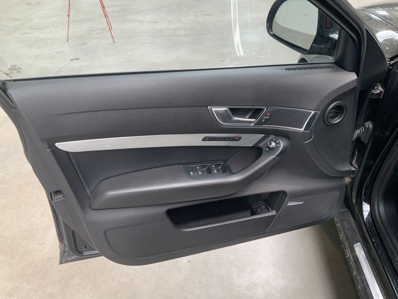 Audi A6 4.2 V8 FSI quattro 2010 – снимка 27