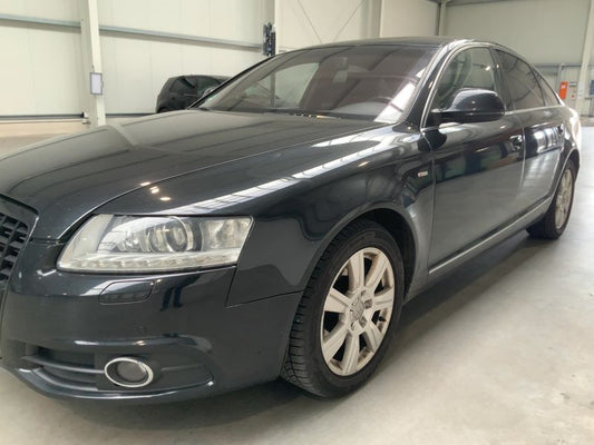 Audi A6 4.2 V8 FSI quattro 2010 – снимка 2