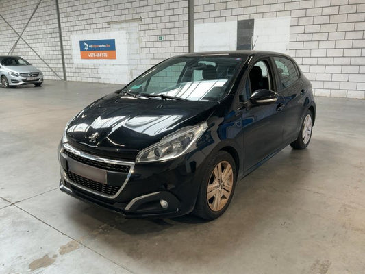 Peugeot 208 1.2 PureTech Signature 2018 – снимка 1