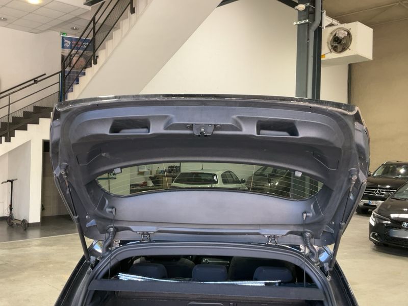 Peugeot 308 1.2 e-THP GT Line 2018 – снимка 15