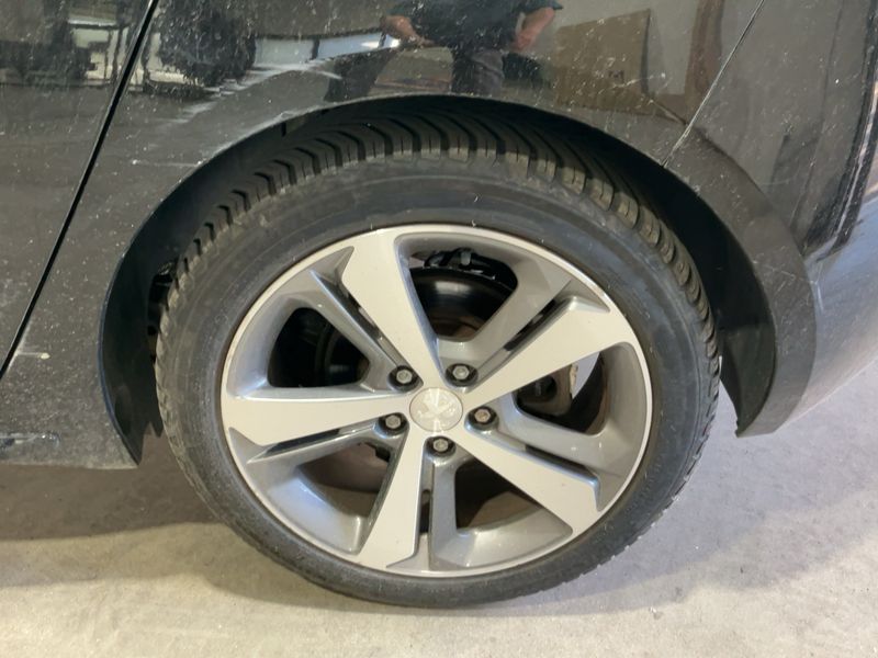 Peugeot 308 1.2 e-THP GT Line 2018 – снимка 5