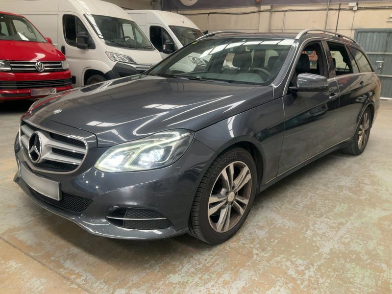 Mercedes-Benz E-Klasse E 220 CDI T 4Matic BlueTEC Avantgarde 2016 – снимка 1