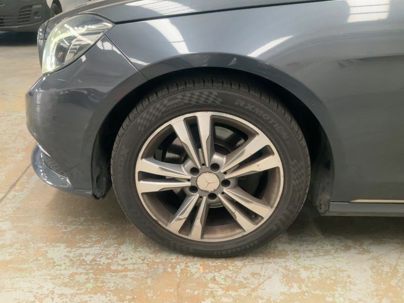 Mercedes-Benz E-Klasse E 220 CDI T 4Matic BlueTEC Avantgarde 2016 – снимка 3