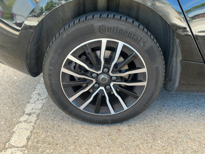 Volvo V40 1.5 Momentum 2018 – снимка 9
