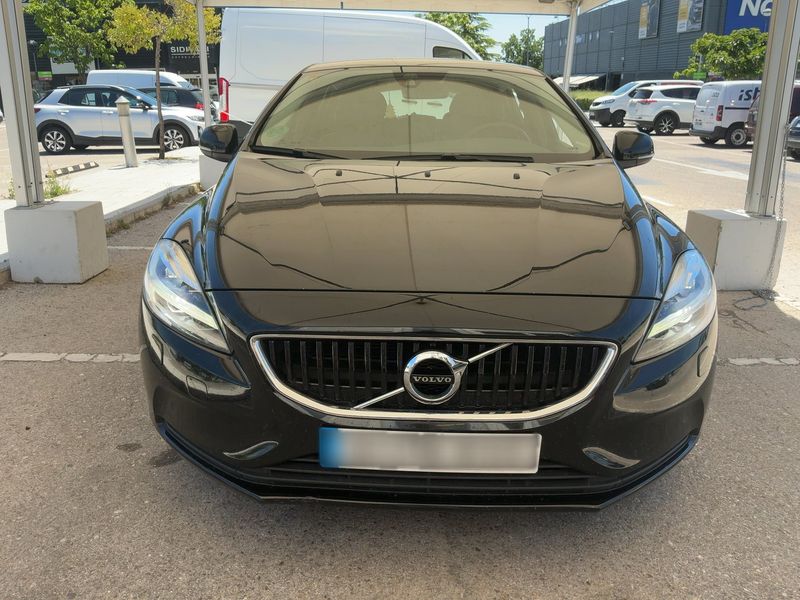 Volvo V40 1.5 Momentum 2018 – снимка 14