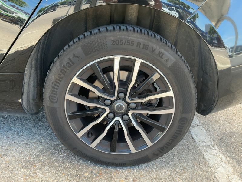 Volvo V40 1.5 Momentum 2018 – снимка 5
