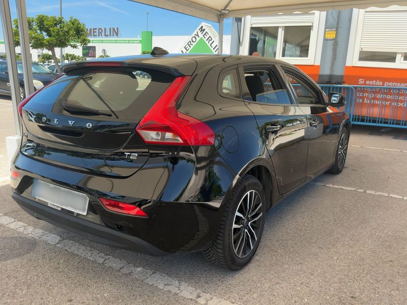 Volvo V40 1.5 Momentum 2018 – снимка 8