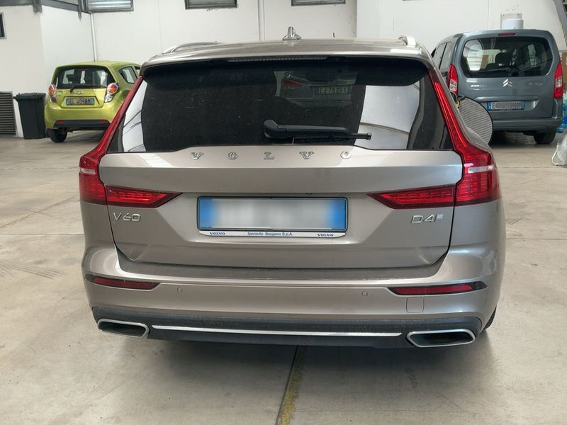Volvo V60 2.0 D4 Inscription 2018 – снимка 7