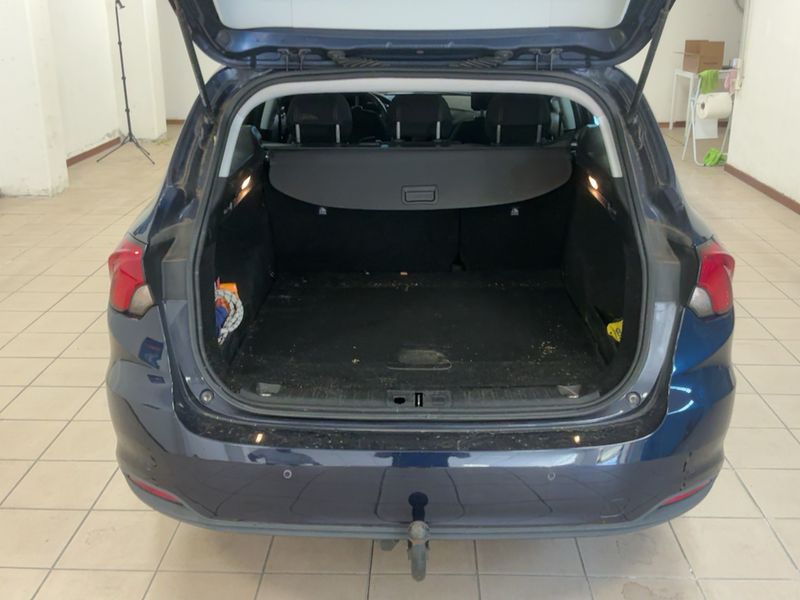 Fiat Tipo 1.6 JTDM Lounge 2017 – снимка 15