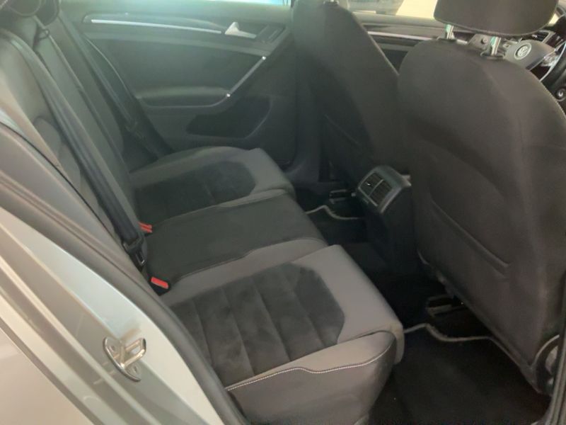 Volkswagen Golf VII 2.0 TDI Highline BlueMotion Tech 2014 – снимка 19