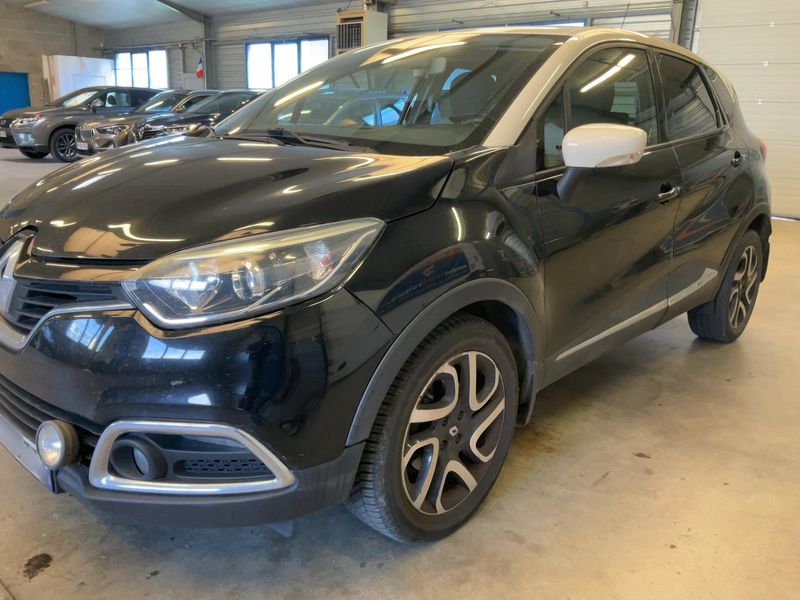 Renault Captur 1.5 dCi Energy Intens 2015 – снимка 2