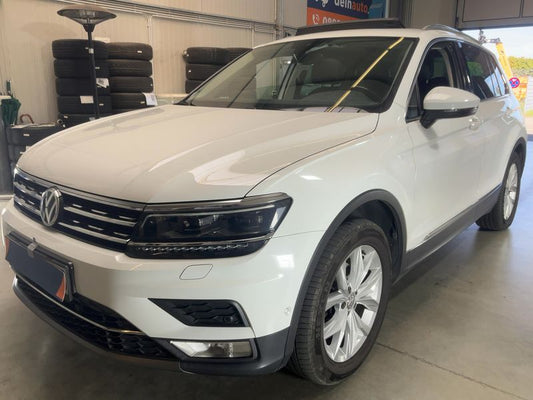 Volkswagen Tiguan 2.0 TDI Highline 4Motion BlueMotion Tech 2016 – снимка 1
