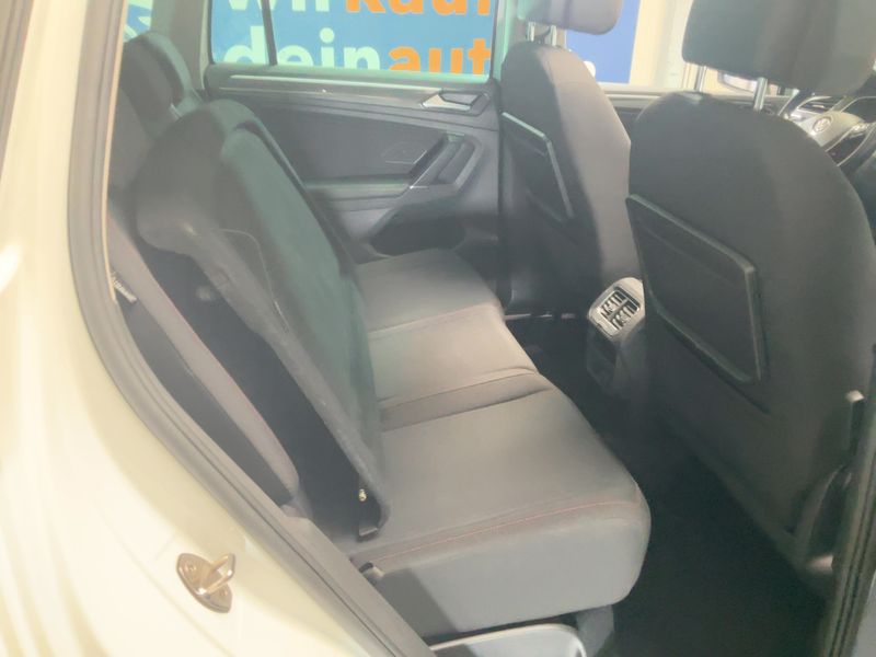 Volkswagen Tiguan 2.0 TDI Highline 4Motion BlueMotion Tech 2016 – снимка 20