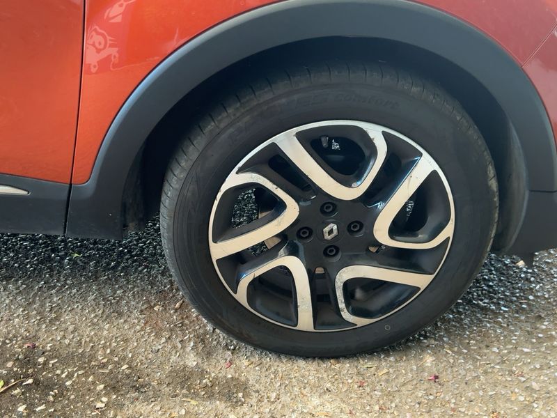 Renault Captur 1.5 dCi Energy Zen 2015 – снимка 11