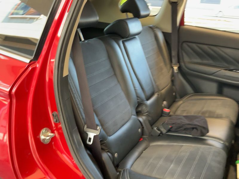 Mitsubishi Outlander 2.4 PHEV Motion 4WD 2018 – снимка 19