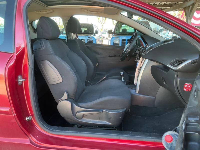 Peugeot 207 1.6 HDi XS Pack 2006 – снимка 3