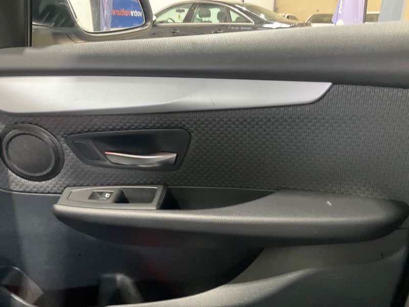 BMW 2er 216i Gran Tourer Advantage 2016 – снимка 25