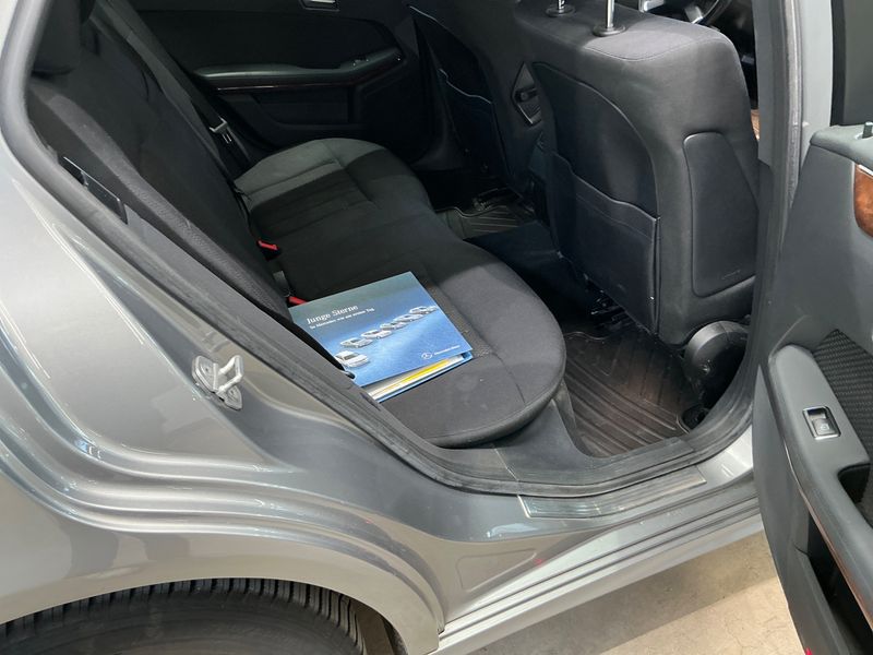 Mercedes-Benz E-Klasse E 200 CGI T BlueEfficiency Elegance 2012 – снимка 24