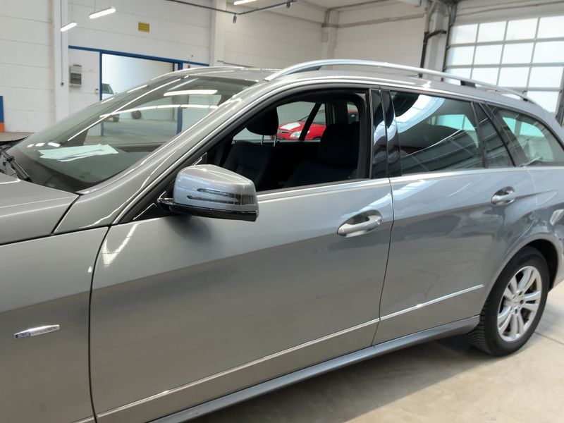 Mercedes-Benz E-Klasse E 200 CGI T BlueEfficiency Elegance 2012 – снимка 4