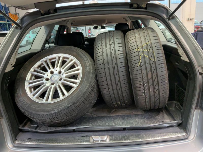 Mercedes-Benz E-Klasse E 200 CGI T BlueEfficiency Elegance 2012 – снимка 16