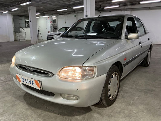Ford Escort 1.6 1998 – снимка 1