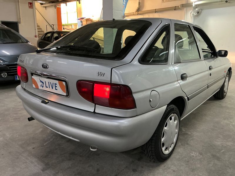 Ford Escort 1.6 1998 – снимка 2