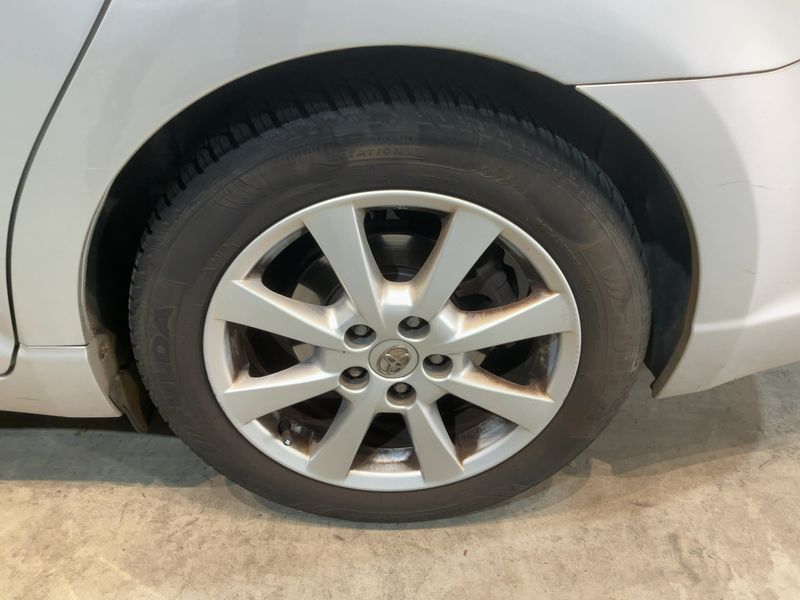 Toyota Avensis 1.8 Executive 2009 – снимка 5