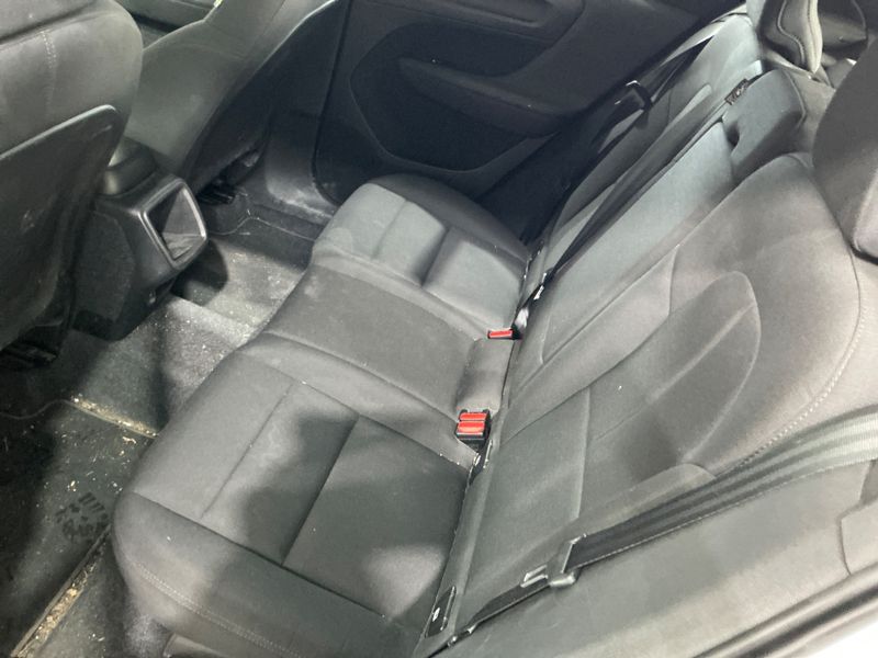 Volvo XC40 2.0 D3 2WD 2019 – снимка 29