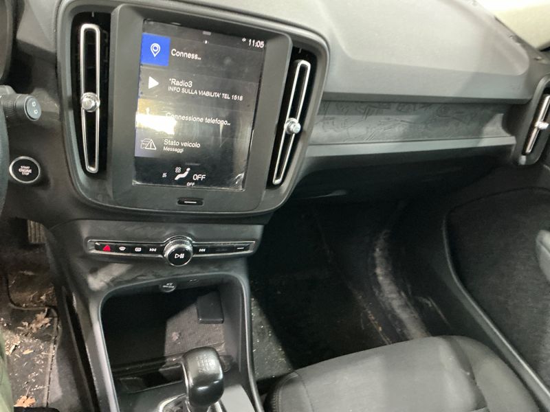 Volvo XC40 2.0 D3 2WD 2019 – снимка 28