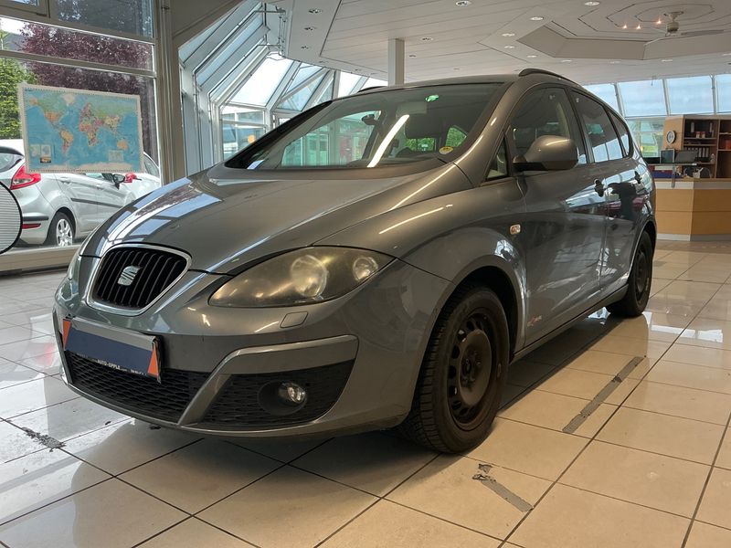 Seat Altea 1.6 TDI Reference Copa 2012 – снимка 1