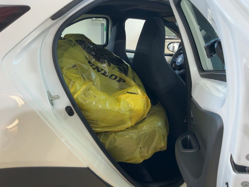 Toyota Aygo X 1.0 VVT-i Business Edition 2024 – снимка 20