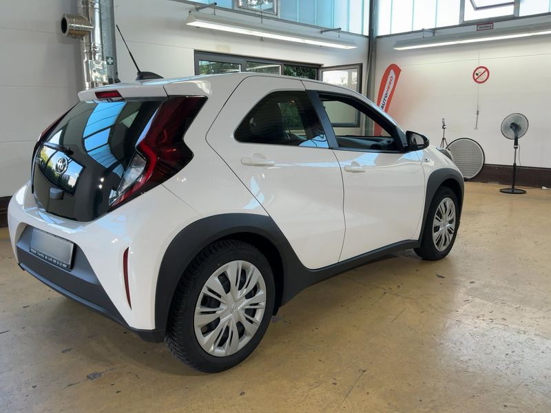 Toyota Aygo X 1.0 VVT-i Business Edition 2024 – снимка 8