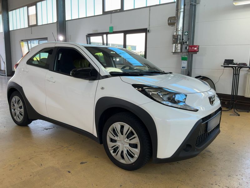 Toyota Aygo X 1.0 VVT-i Business Edition 2024 – снимка 12