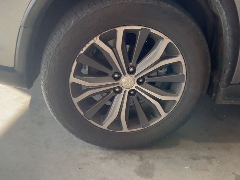 Peugeot 4008 1.8 HDi 2015 – снимка 17