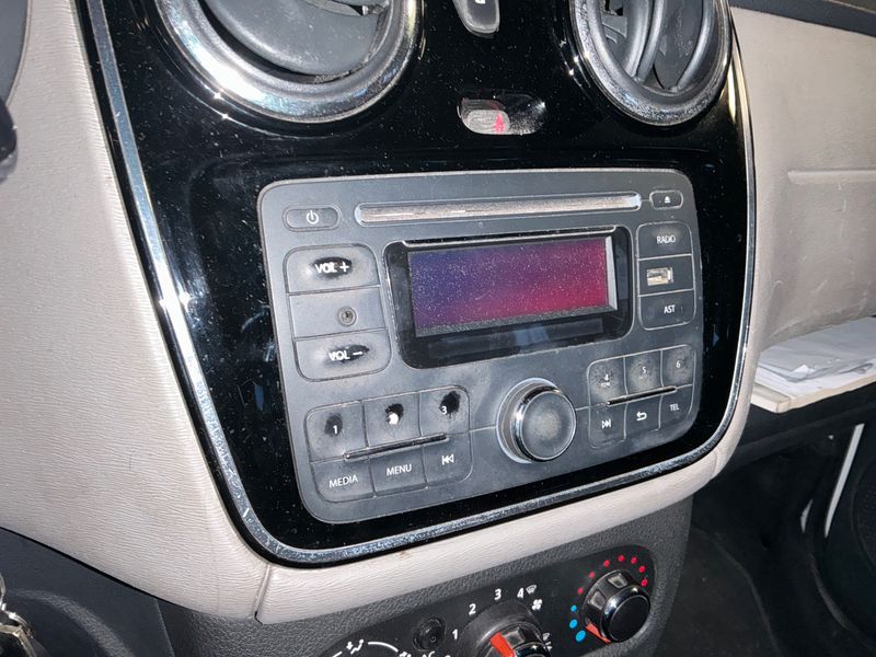 Dacia Lodgy 1.5 dCi Diesel Laureate 2012 – снимка 28