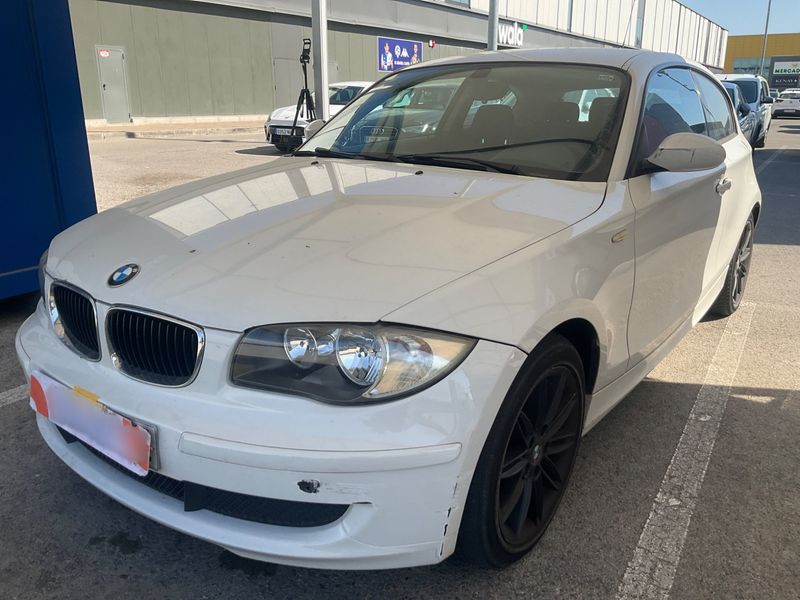 BMW 1er 118d 2008 – снимка 1
