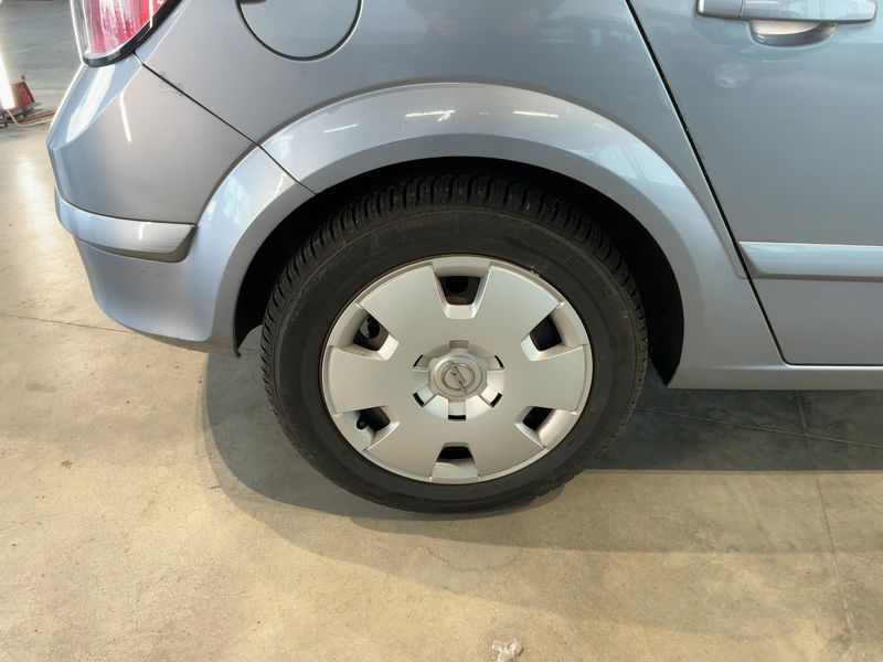 Opel Astra 1.6 Edition 2005 – снимка 9