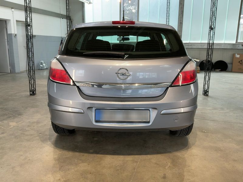 Opel Astra 1.6 Edition 2005 – снимка 7