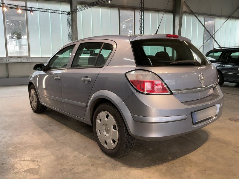 Opel Astra 1.6 Edition 2005 – снимка 6