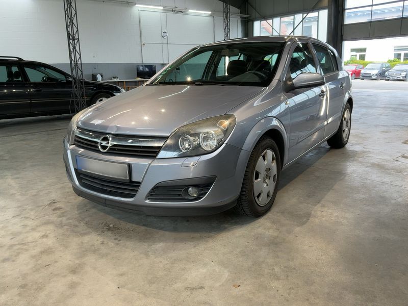 Opel Astra 1.6 Edition 2005 – снимка 1