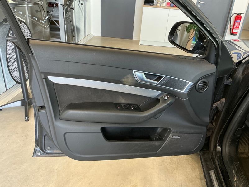 Audi A6 3.0 V6 TDI quattro 2010 – снимка 39
