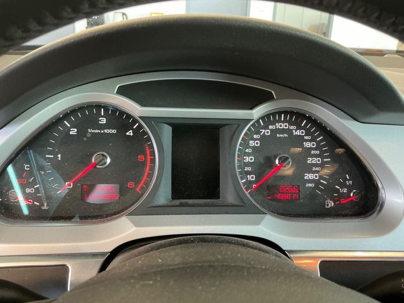 Audi A6 3.0 V6 TDI quattro 2010 – снимка 19