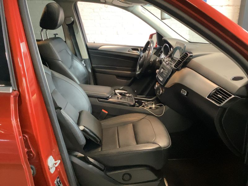 Mercedes-Benz GLE-Klasse GLE 500 4Matic AMG Line 2016 – снимка 16